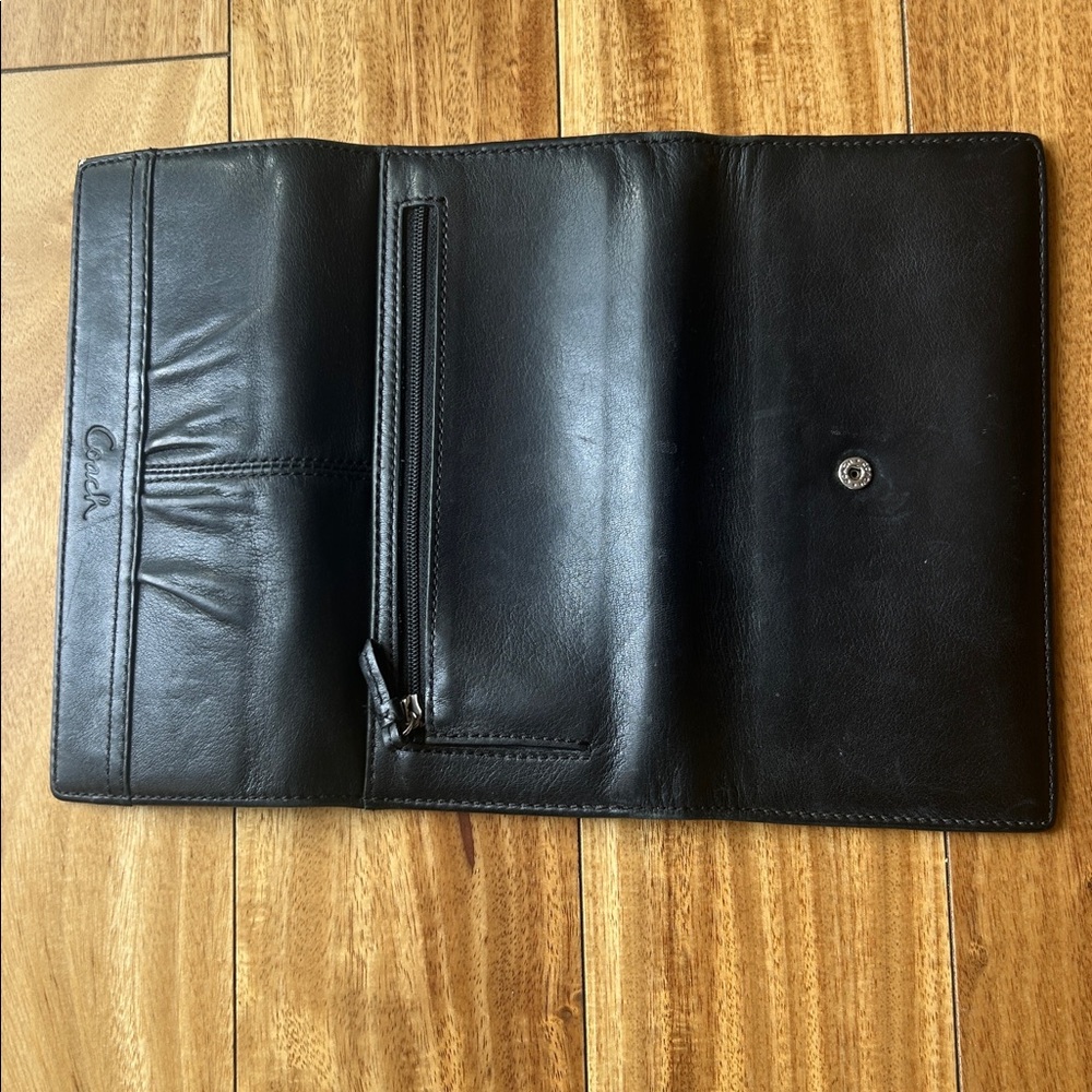 Coach Black Leather Fold-Over Clutch Wallet - Picture 3 of 6